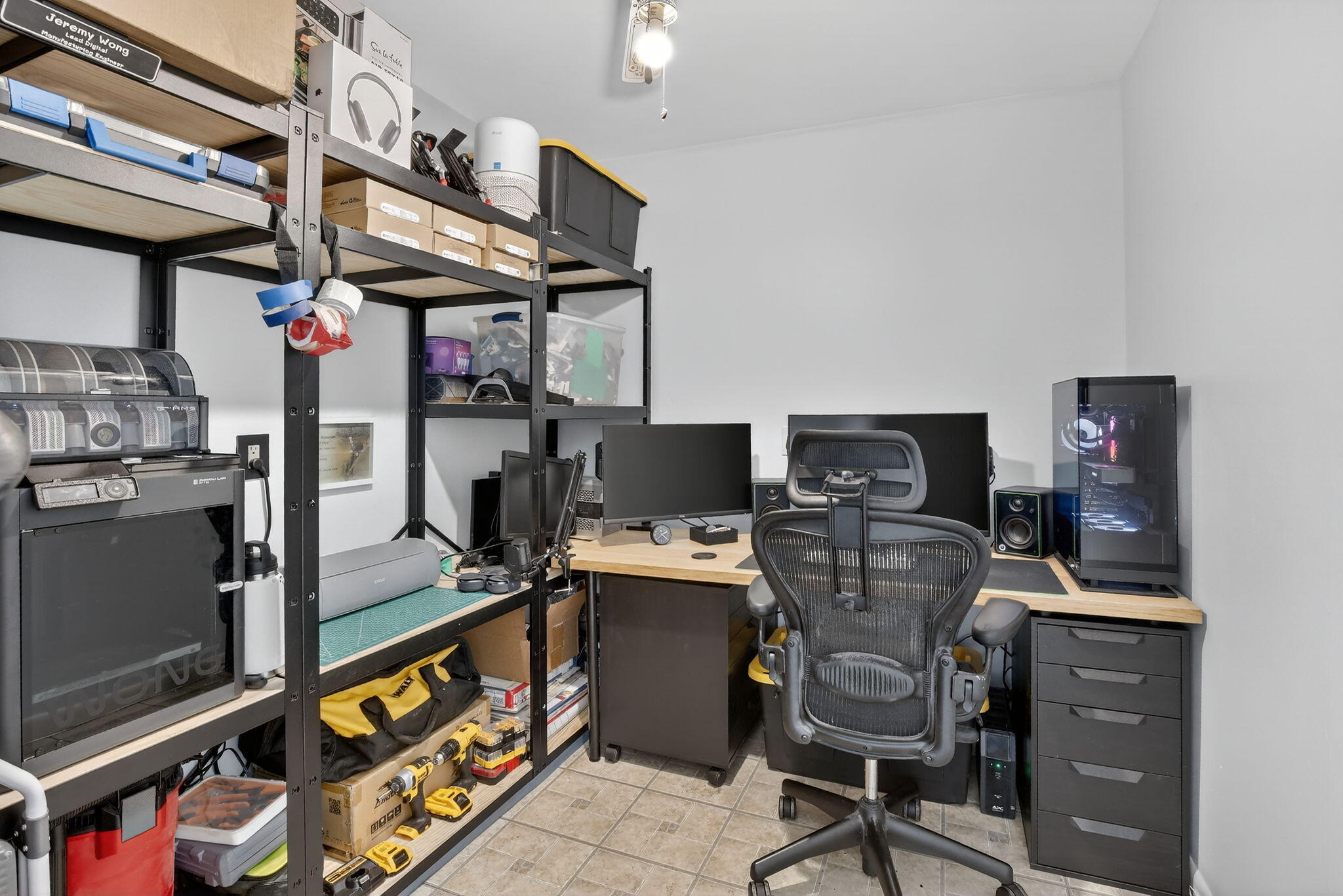 CONDO 14 OF WHITEHALL CONDOS - Residential