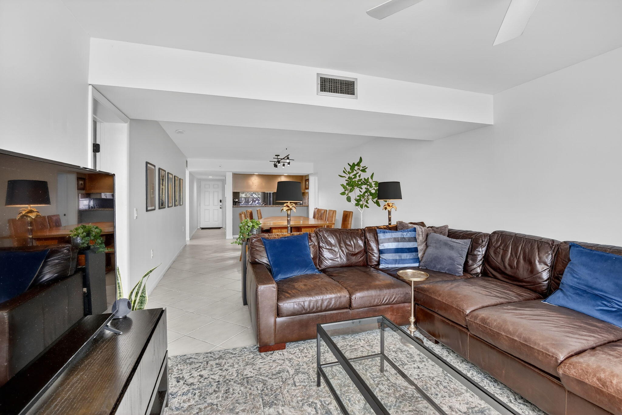 1528 Whitehall Drive 202