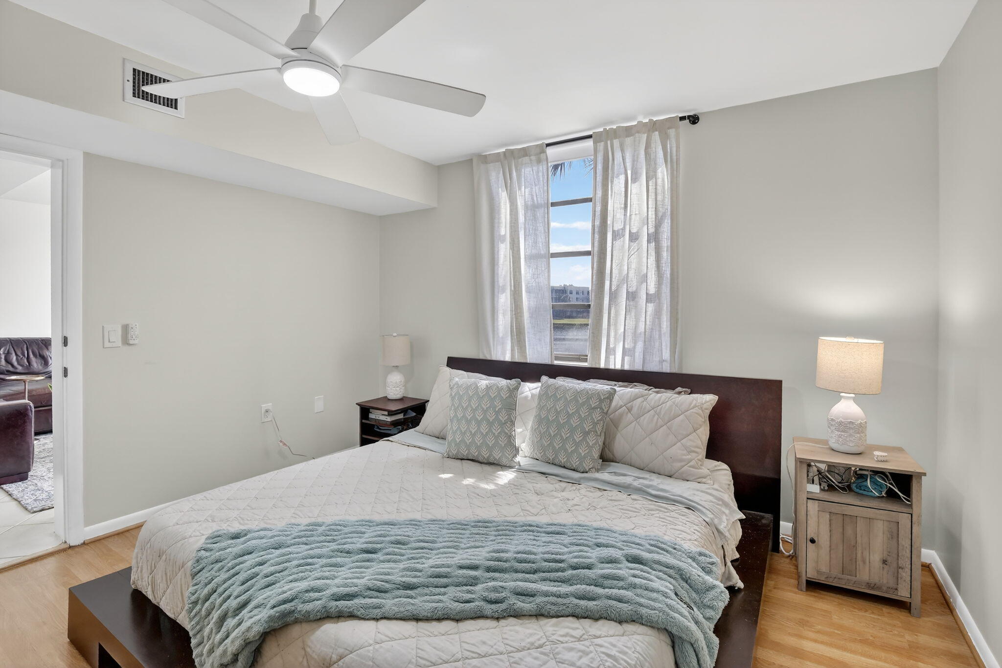 CONDO 14 OF WHITEHALL CONDOS - Residential