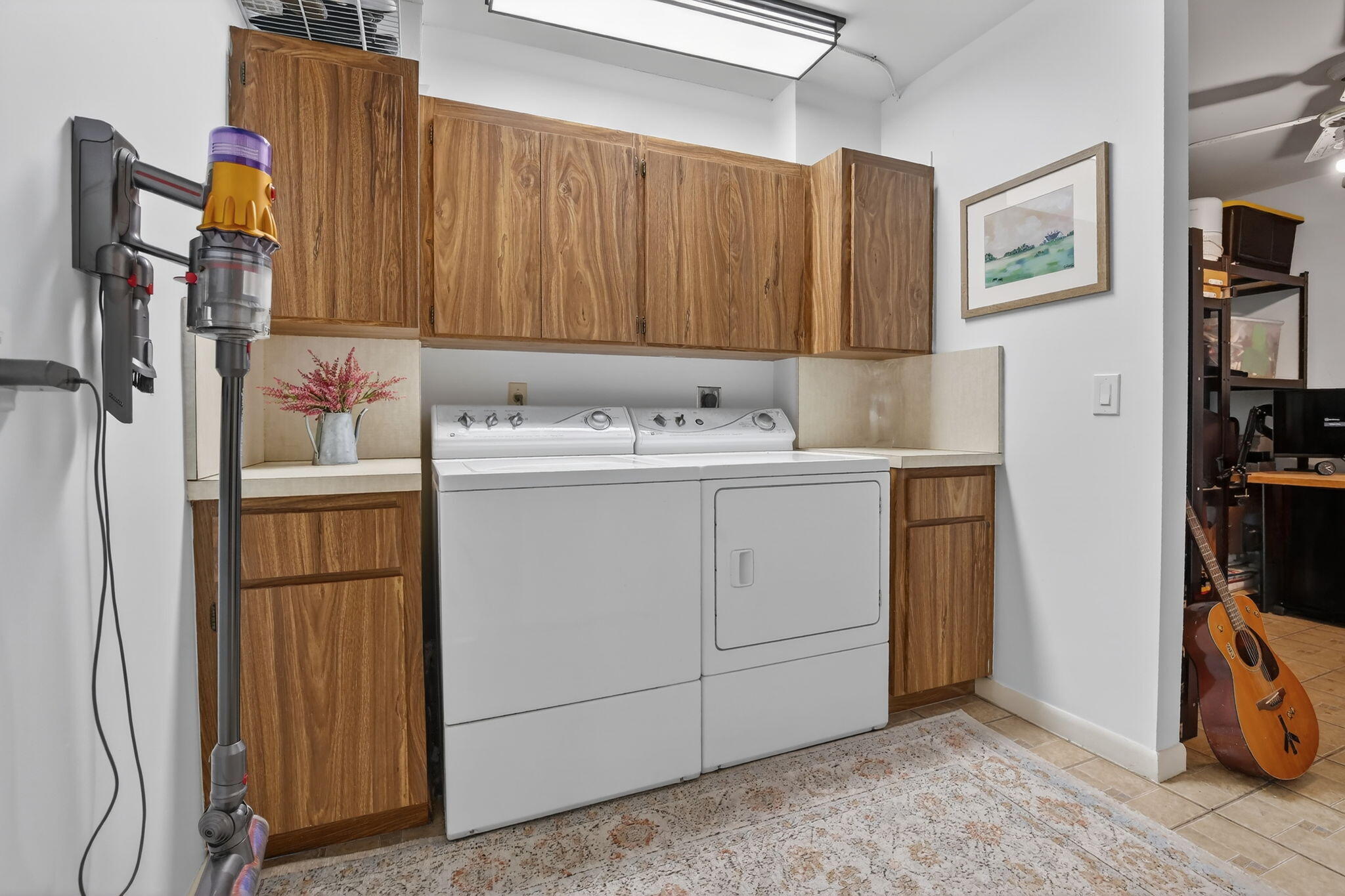 CONDO 14 OF WHITEHALL CONDOS - Residential