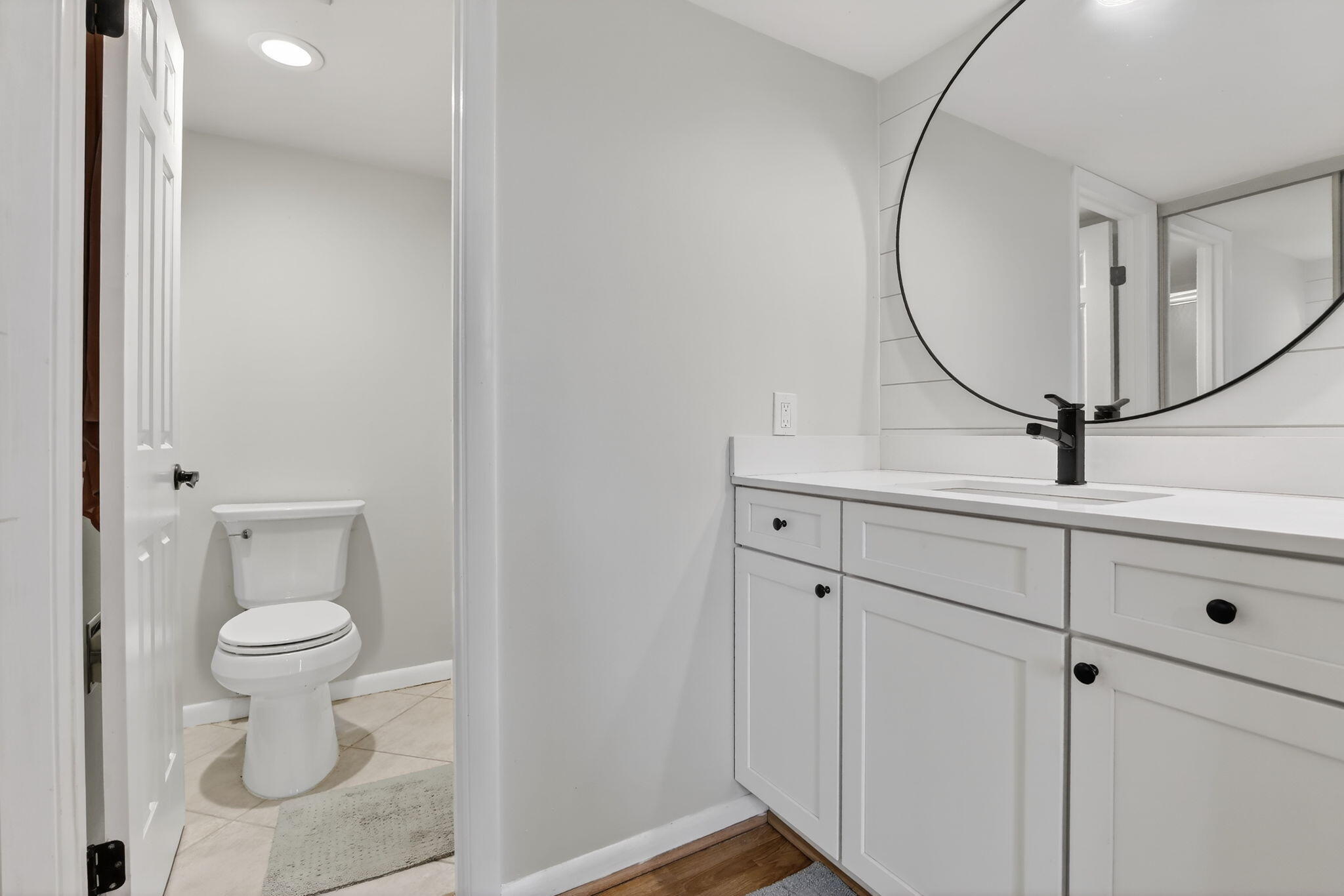 CONDO 14 OF WHITEHALL CONDOS - Residential