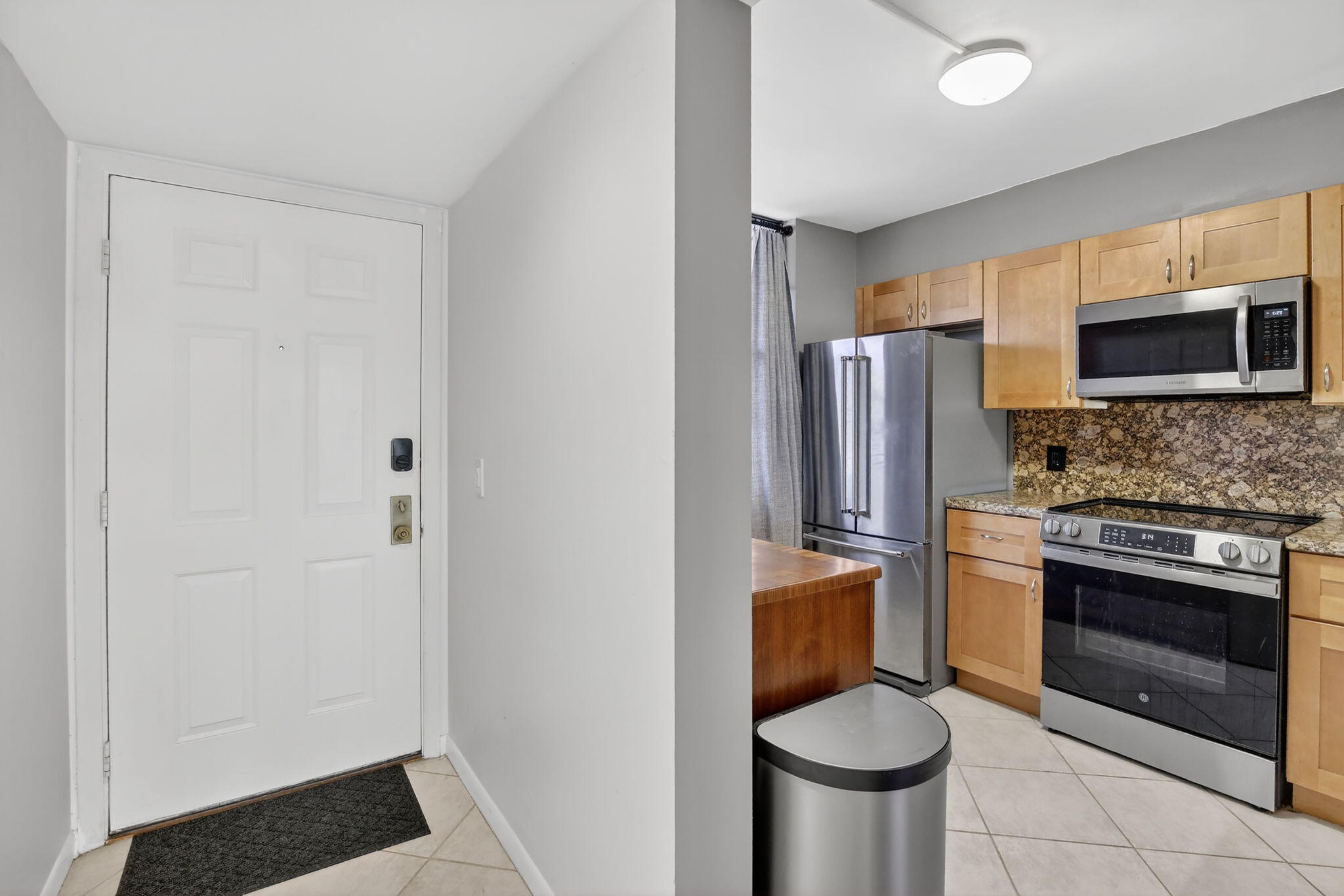 CONDO 14 OF WHITEHALL CONDOS - Residential