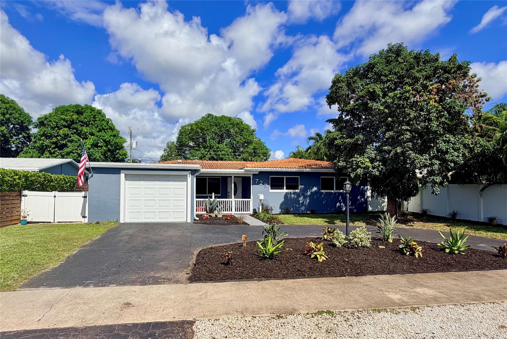729 NW 29th Ct