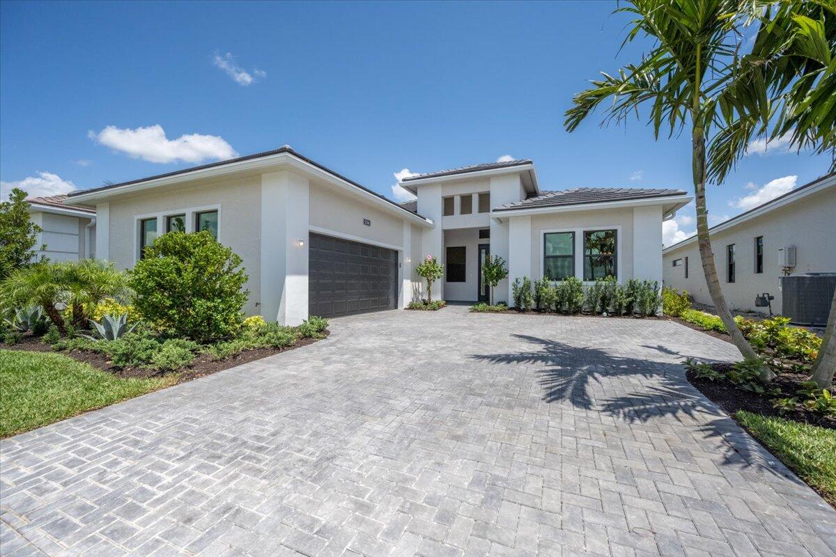 CRESSWIND PALM BEACH - Residential