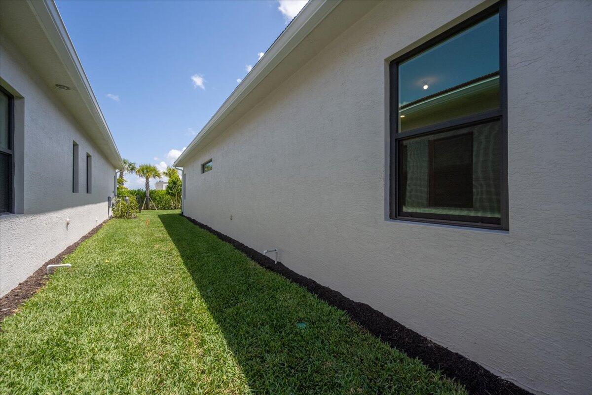 CRESSWIND PALM BEACH - Residential