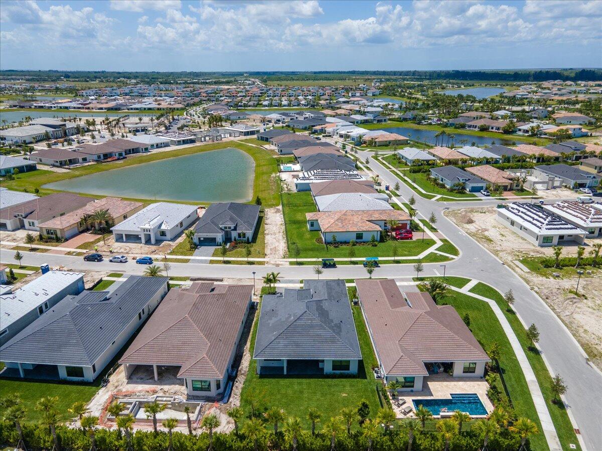 CRESSWIND PALM BEACH - Residential