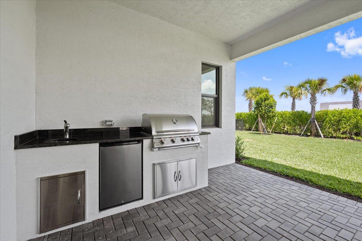 CRESSWIND PALM BEACH - Residential