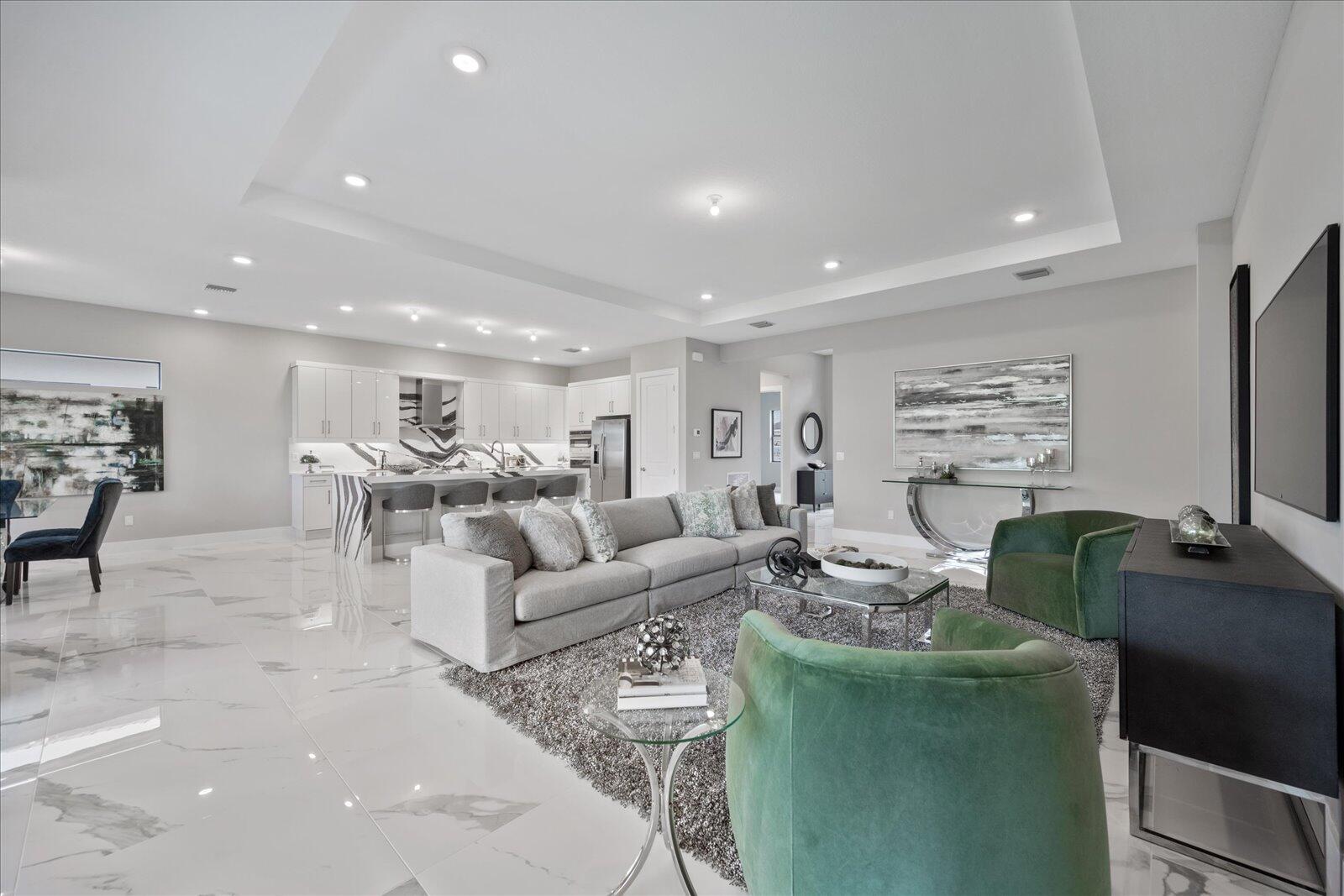 CRESSWIND PALM BEACH - Residential