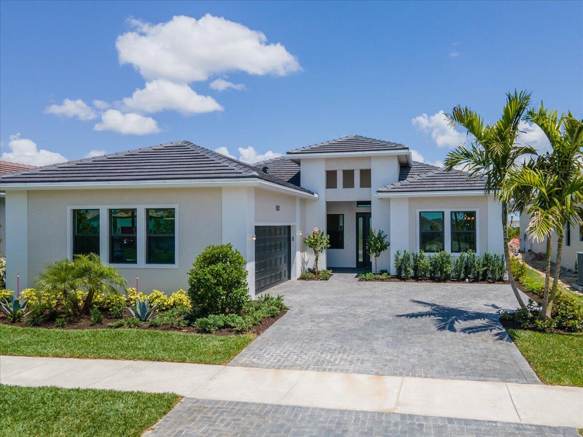 CRESSWIND PALM BEACH - Residential