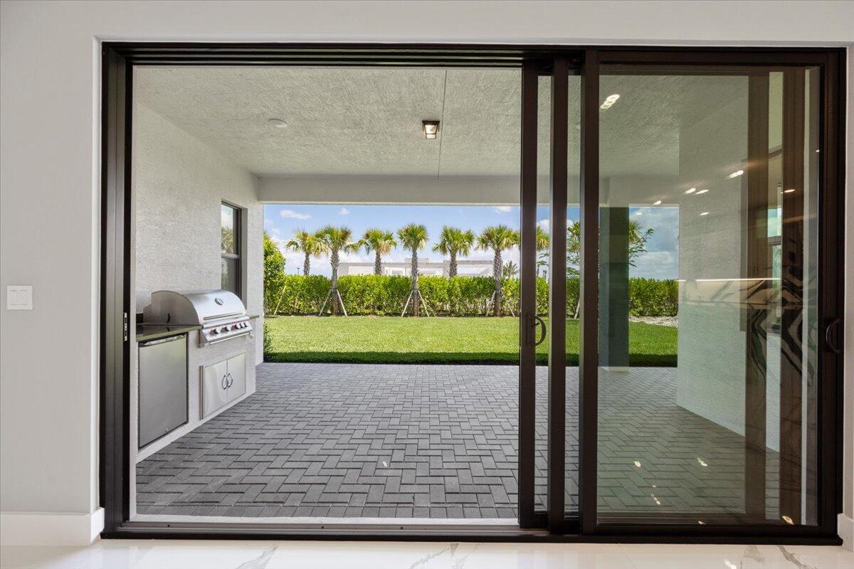 CRESSWIND PALM BEACH - Residential