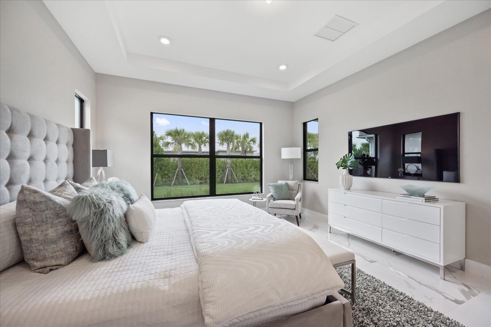 CRESSWIND PALM BEACH - Residential