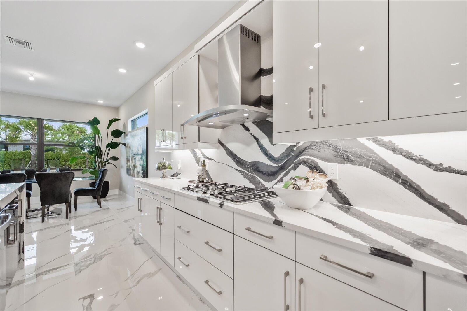 CRESSWIND PALM BEACH - Residential