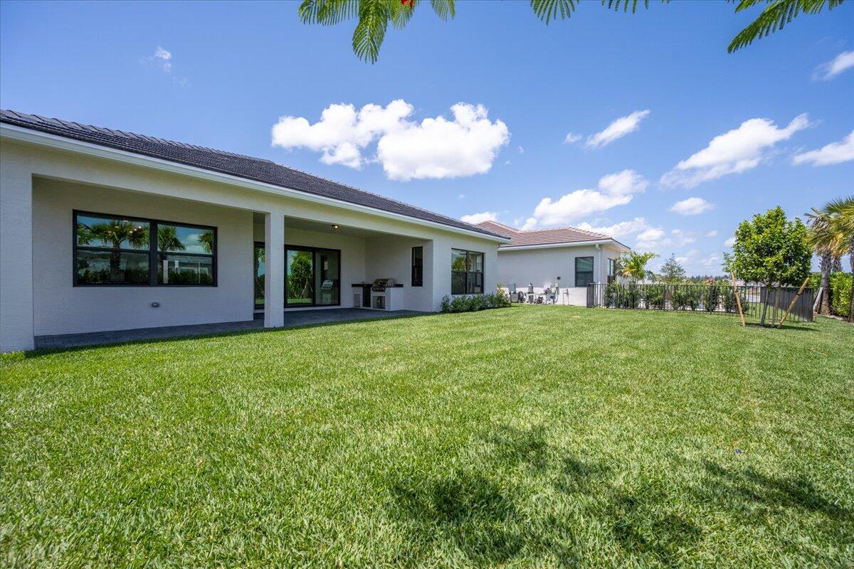 CRESSWIND PALM BEACH - Residential