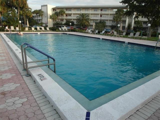 NASSAU VILLAGE II - Residential