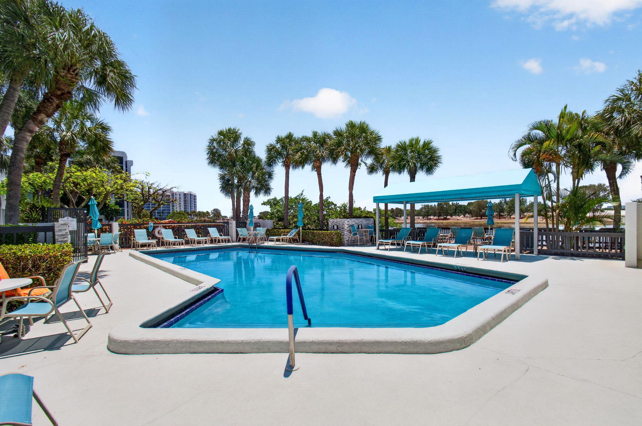 LAKEWOOD MIDRISE CONDO - Residential
