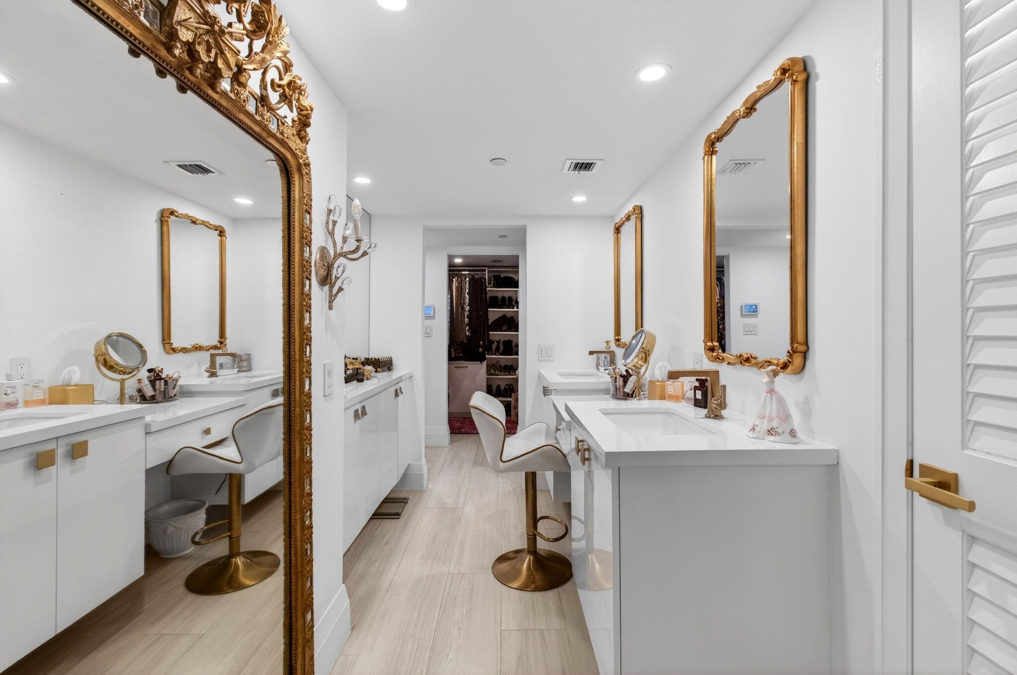 LAKEWOOD MIDRISE CONDO - Residential
