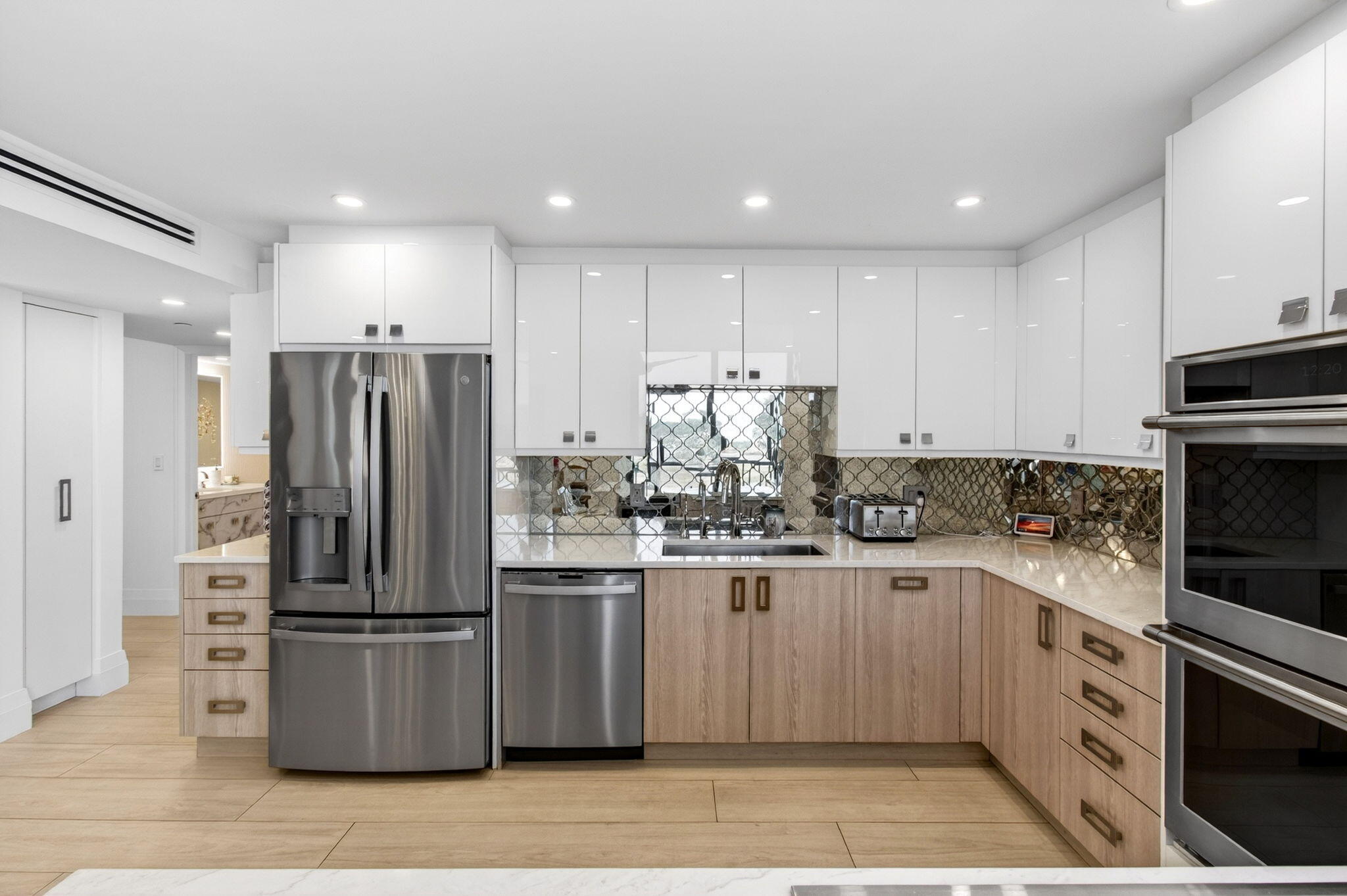 LAKEWOOD MIDRISE CONDO - Residential