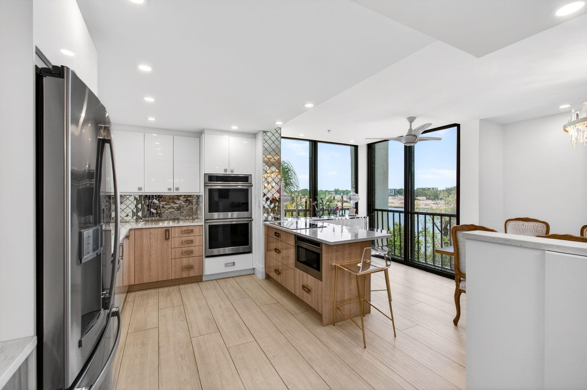 LAKEWOOD MIDRISE CONDO - Residential