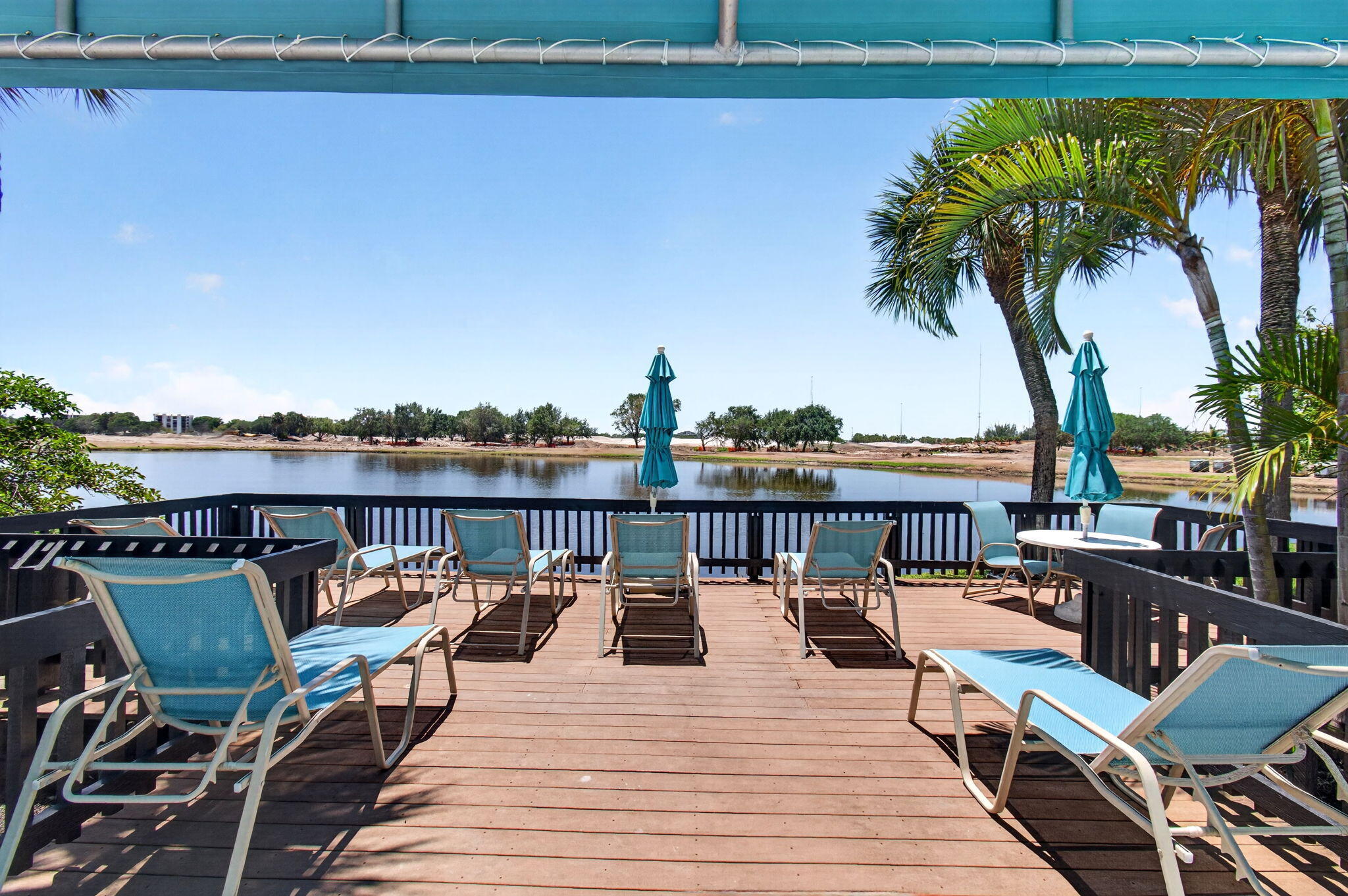 LAKEWOOD MIDRISE CONDO - Residential