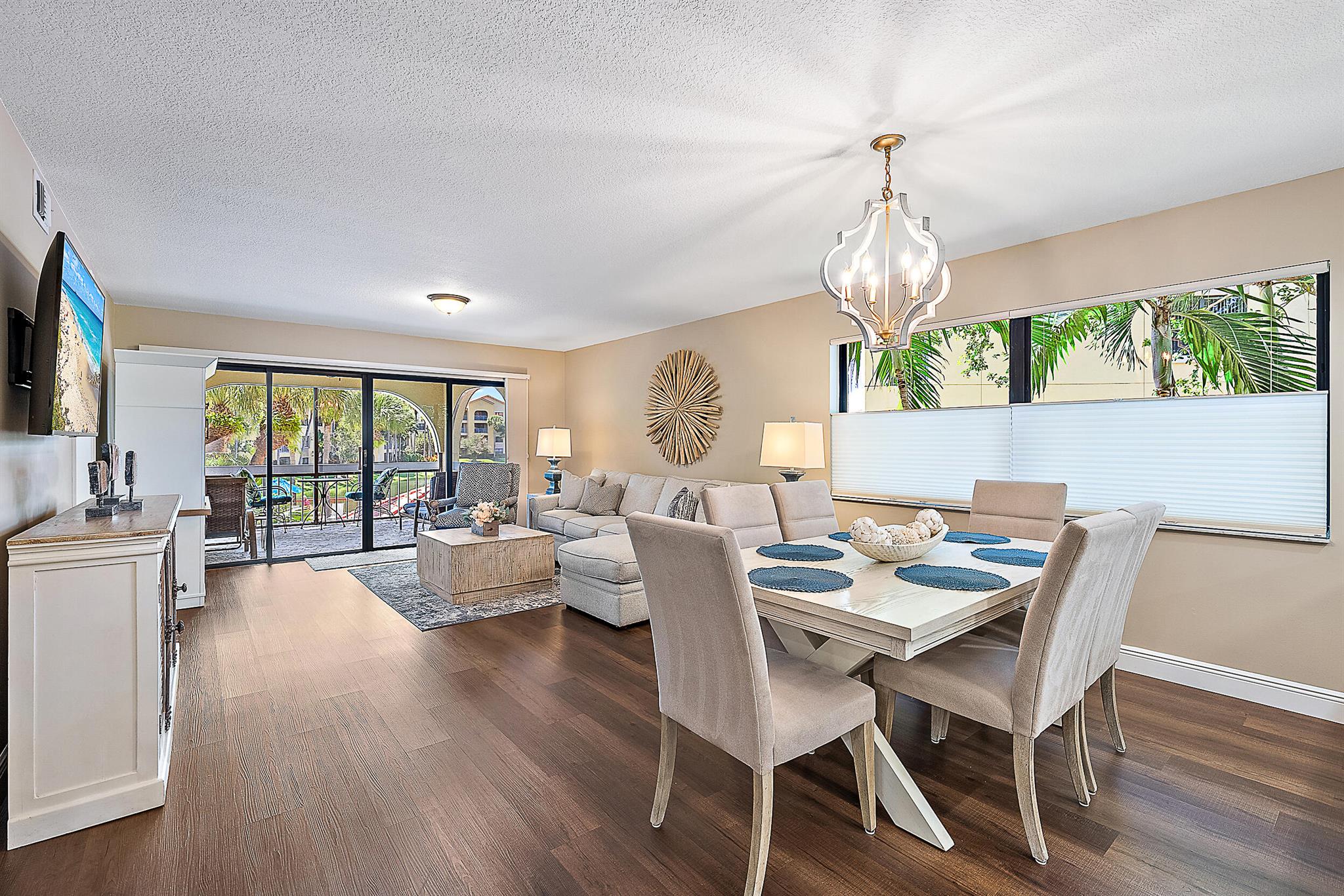 700 Uno Lago Drive 201