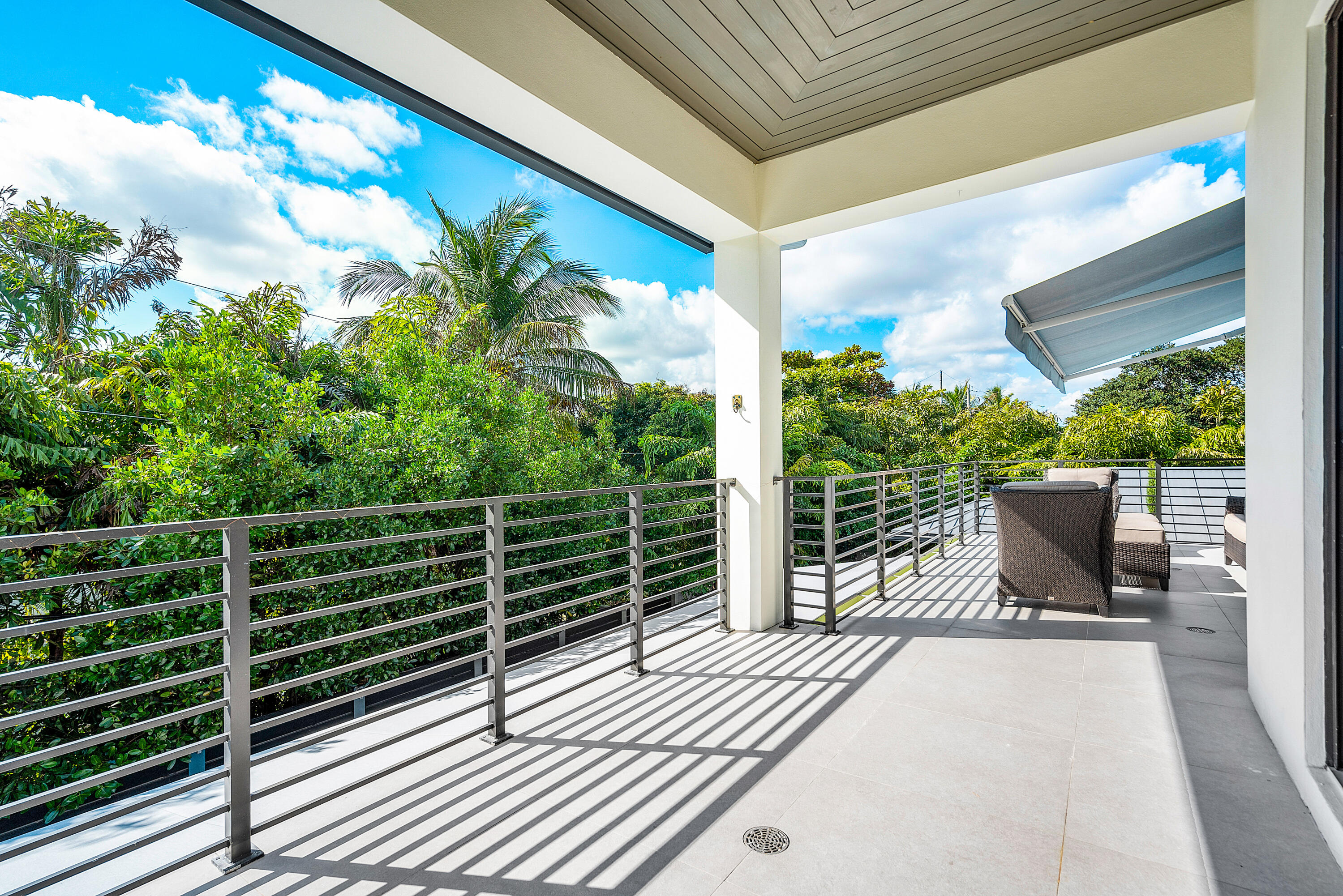 S/D OF 8-46-43 - Residential