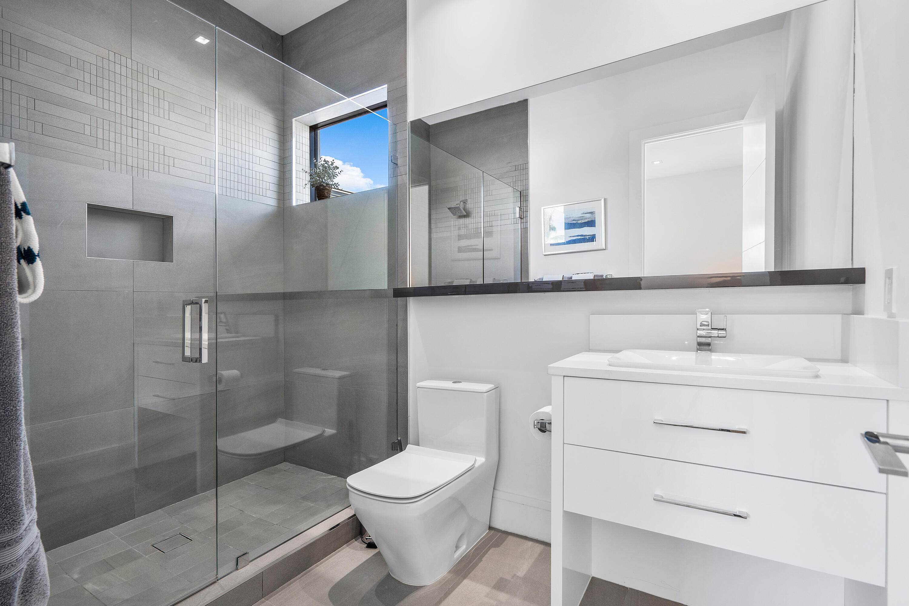 S/D OF 8-46-43 - Residential