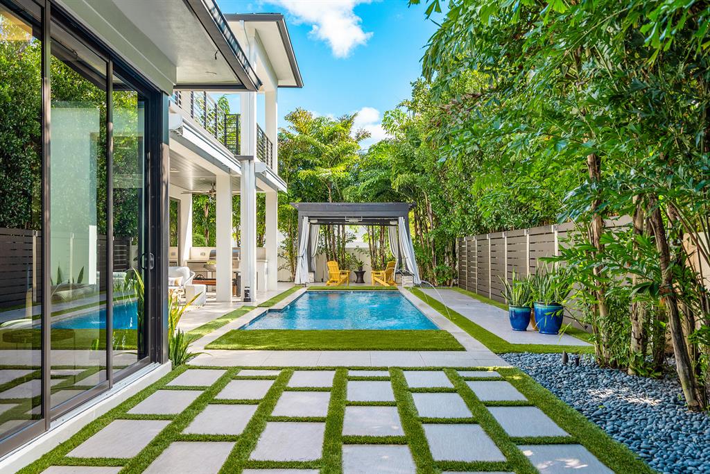 S/D OF 8-46-43 - Residential