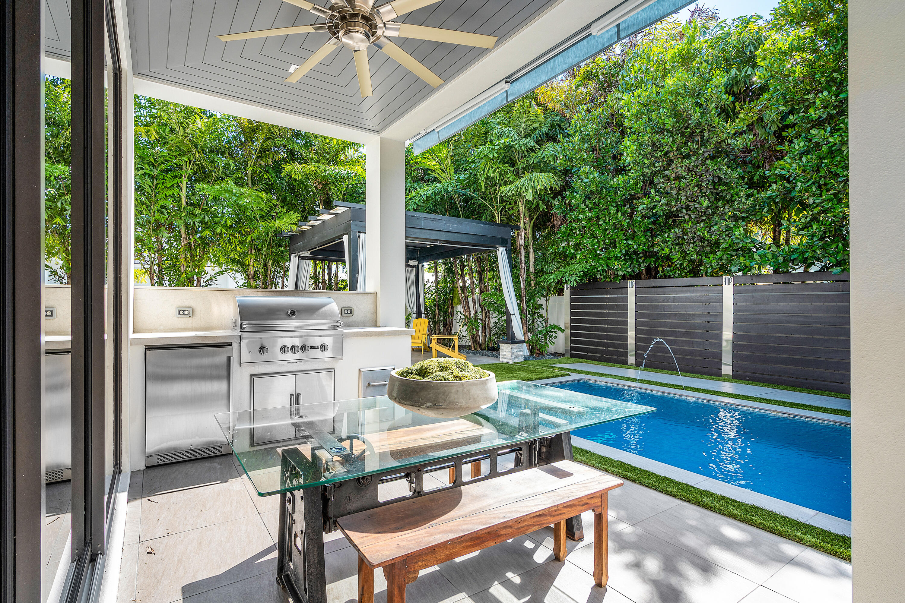 S/D OF 8-46-43 - Residential