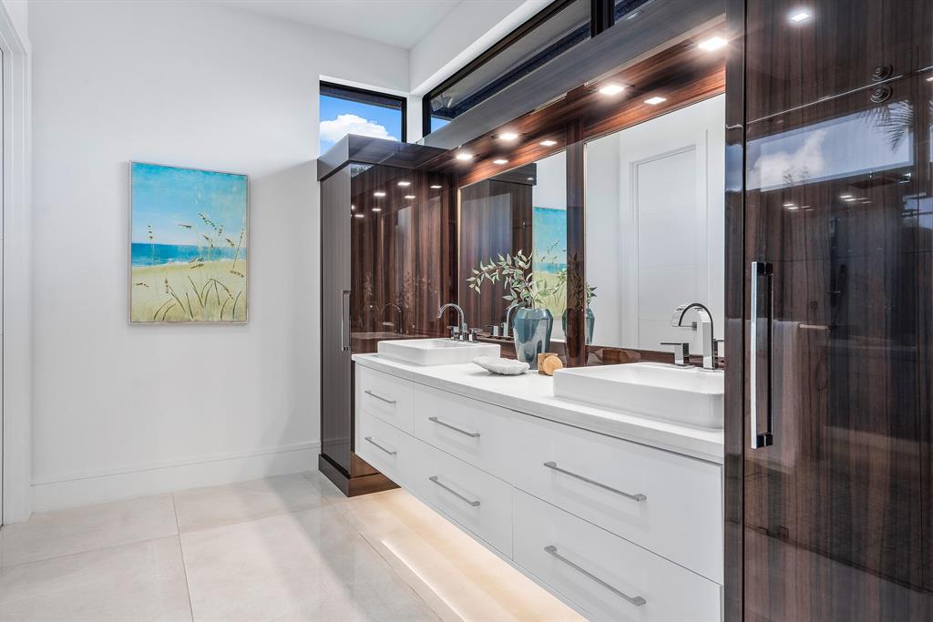 S/D OF 8-46-43 - Residential