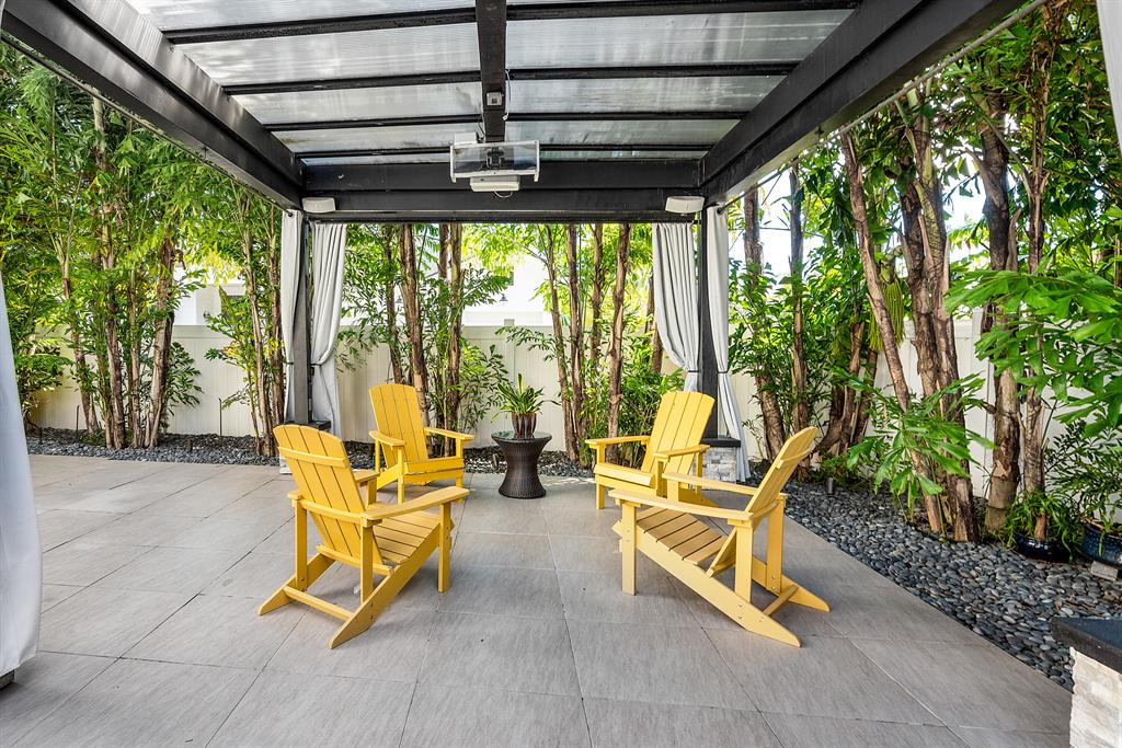 S/D OF 8-46-43 - Residential