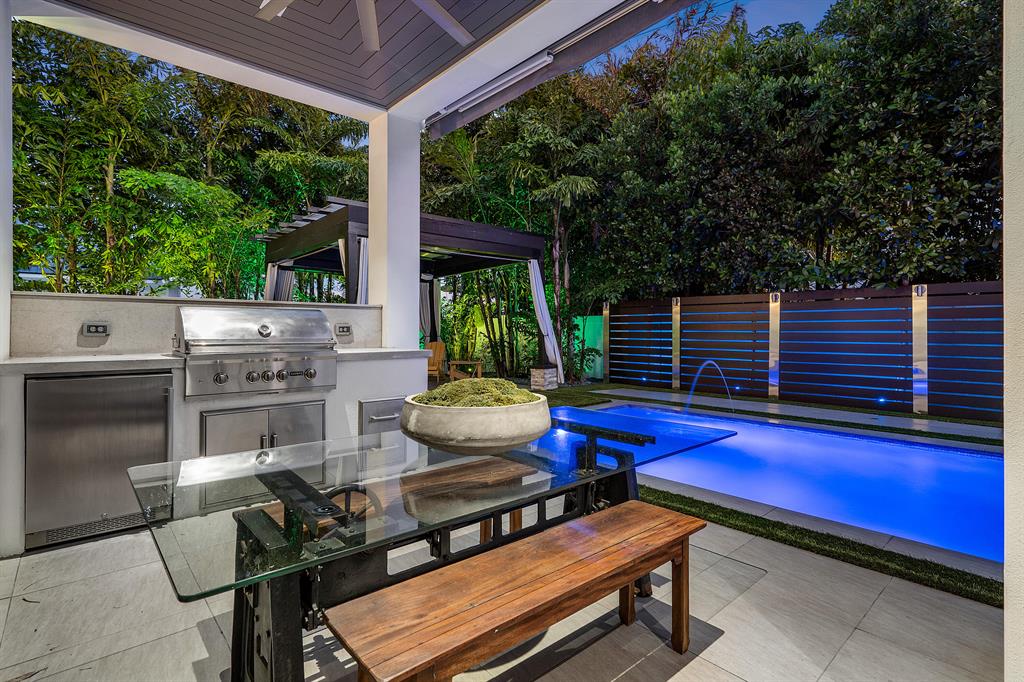 S/D OF 8-46-43 - Residential