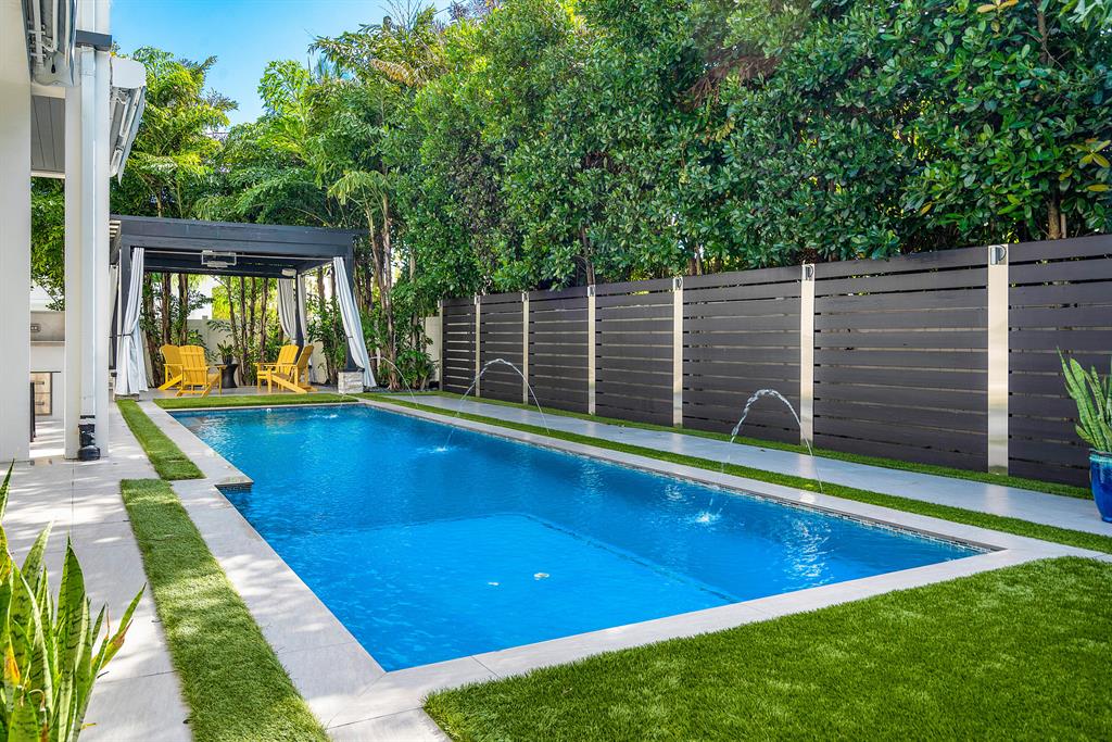 S/D OF 8-46-43 - Residential