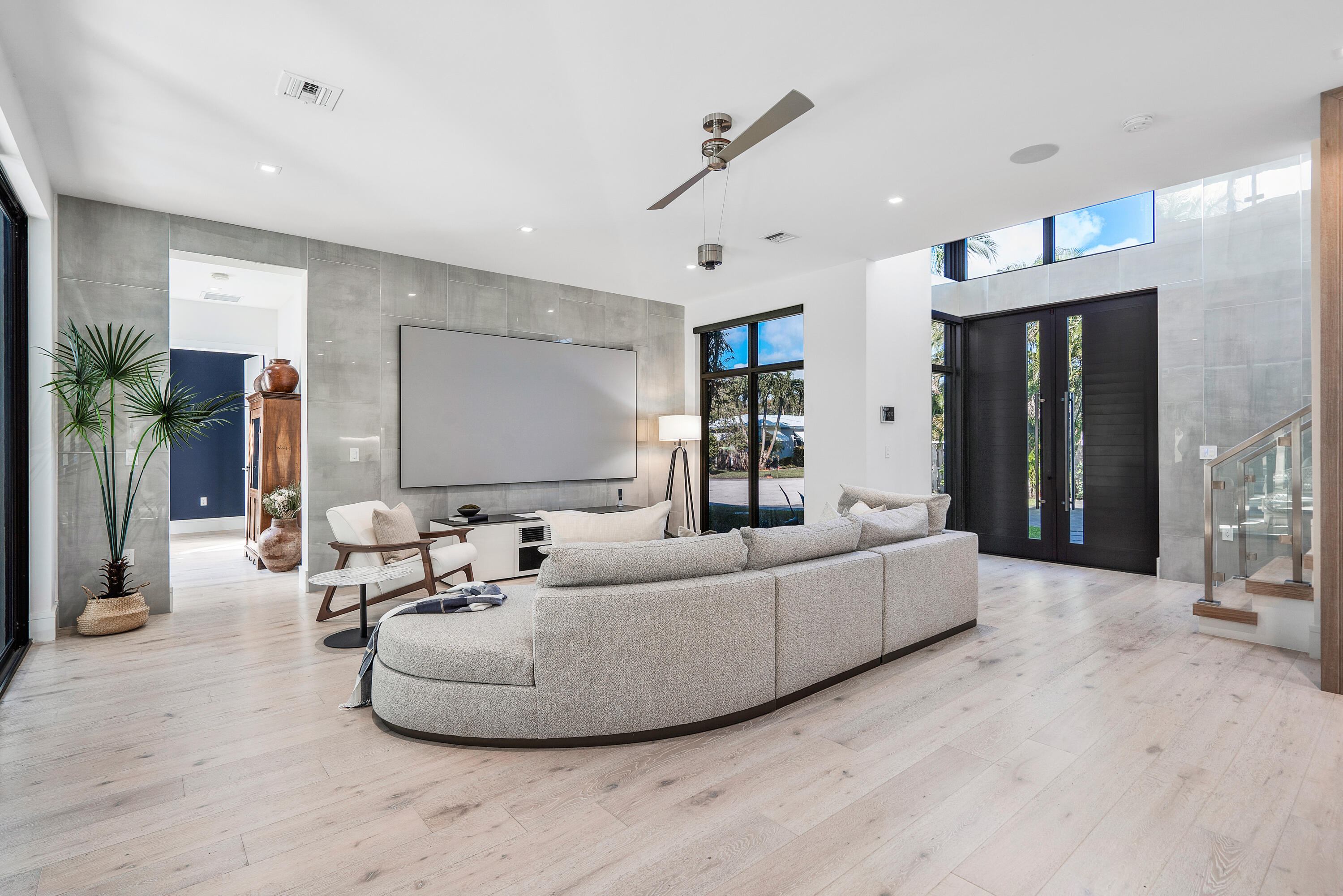 S/D OF 8-46-43 - Residential