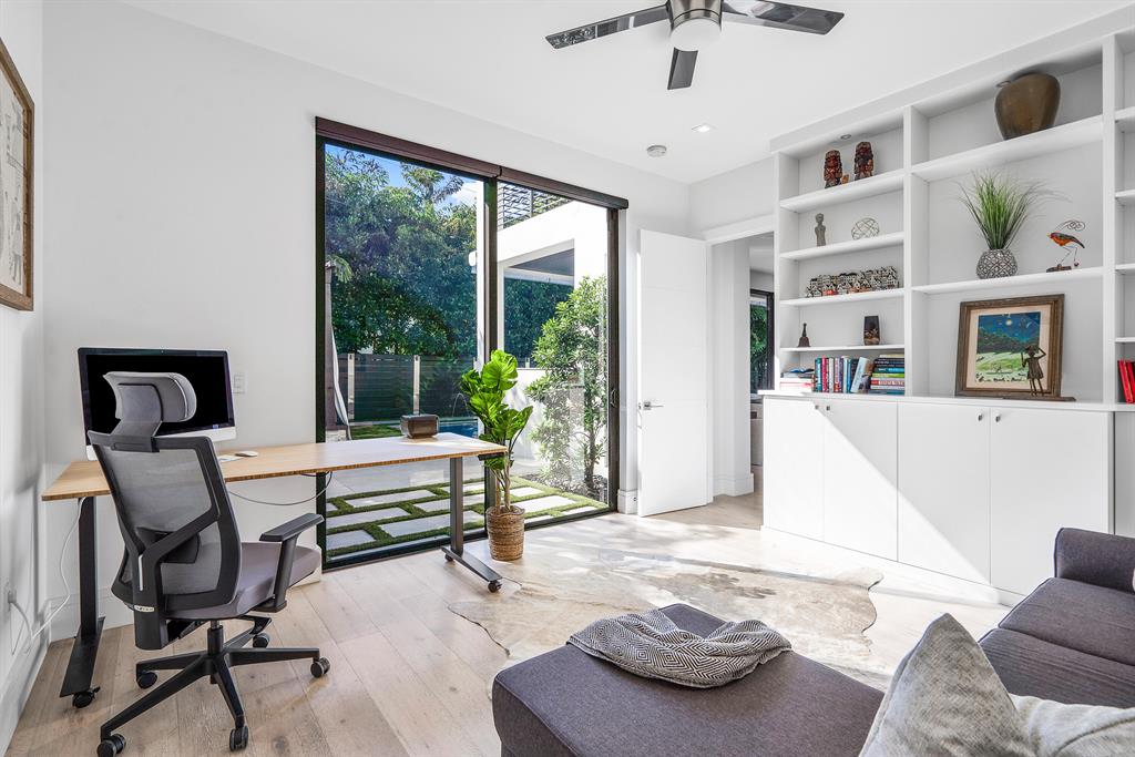 S/D OF 8-46-43 - Residential