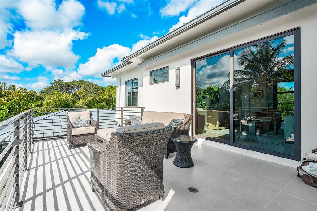 S/D OF 8-46-43 - Residential