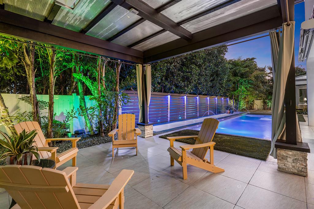 S/D OF 8-46-43 - Residential