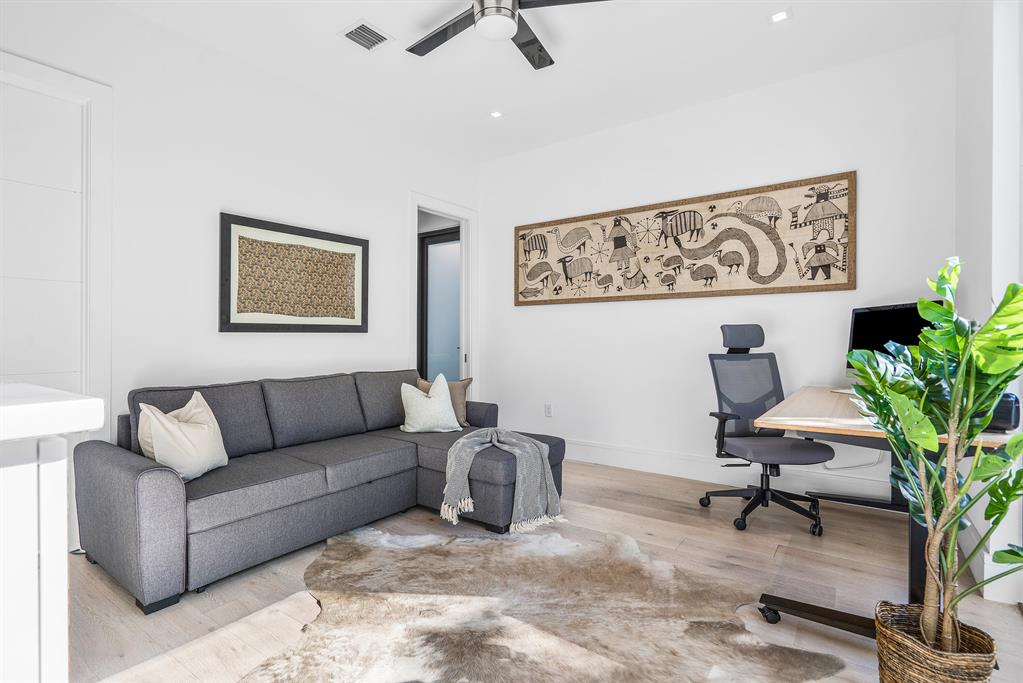 S/D OF 8-46-43 - Residential