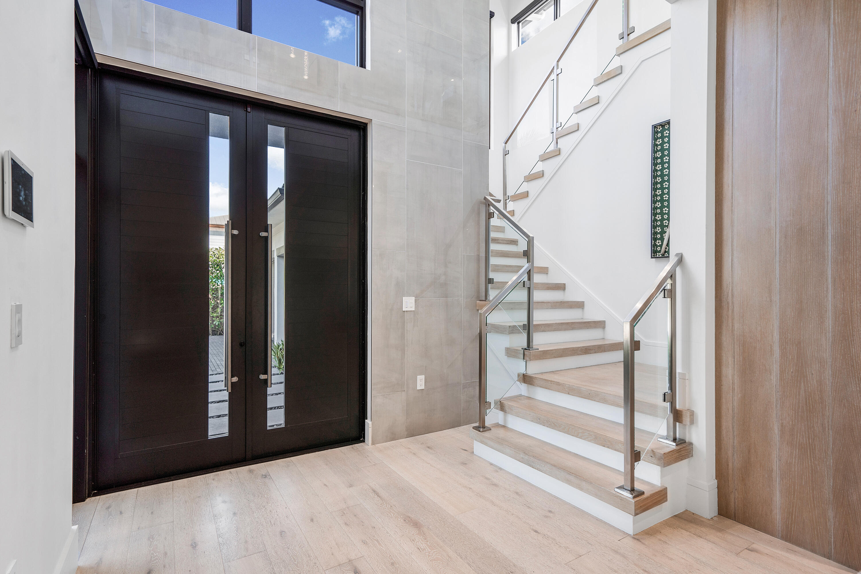 S/D OF 8-46-43 - Residential