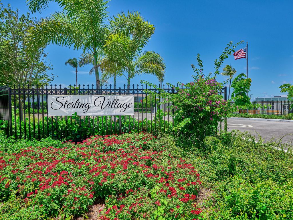 Photo of 880 W Horizons W #110, Boynton Beach, FL 33435 (MLS # R11067044)