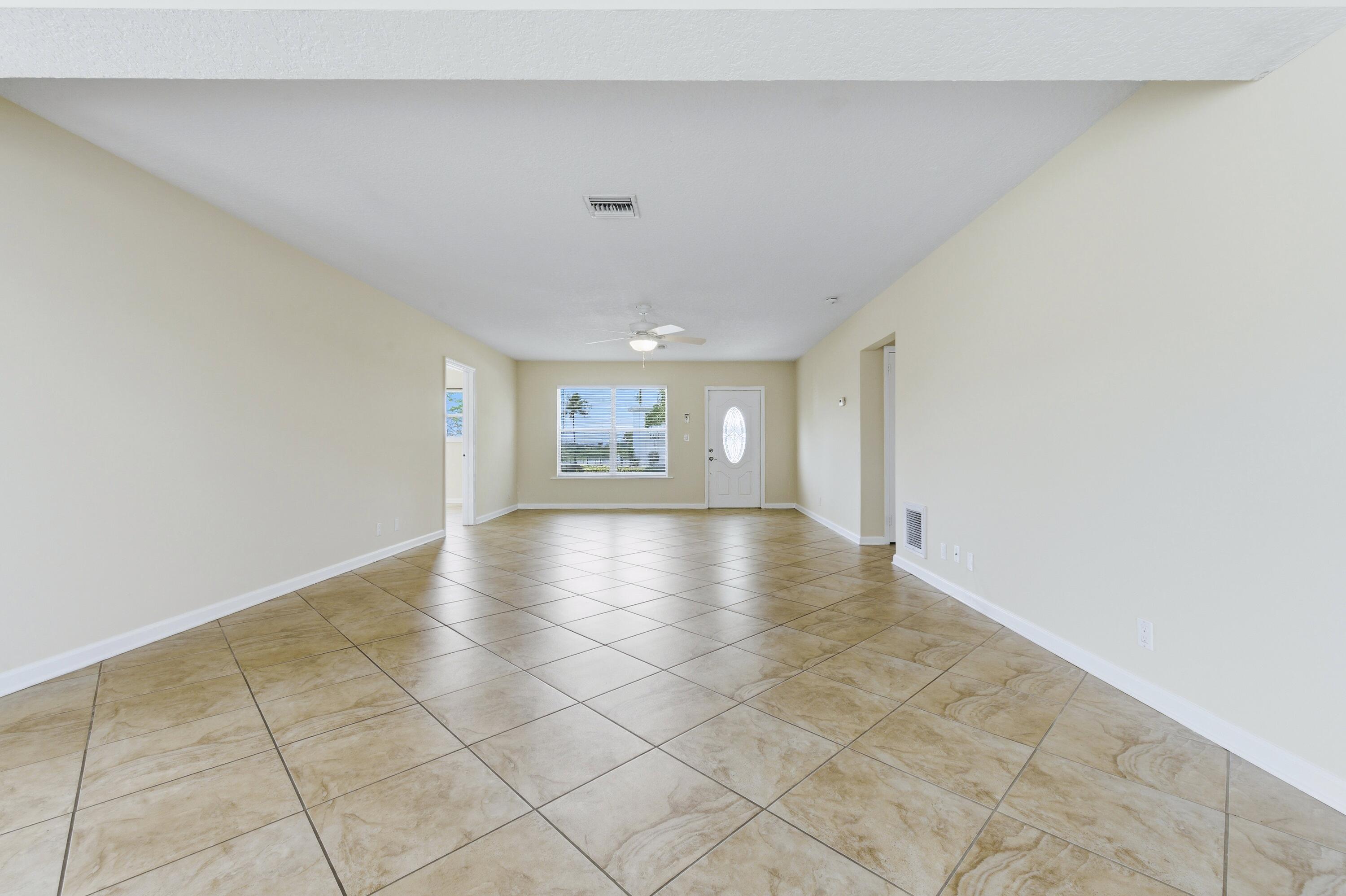 1452 Crest Drive