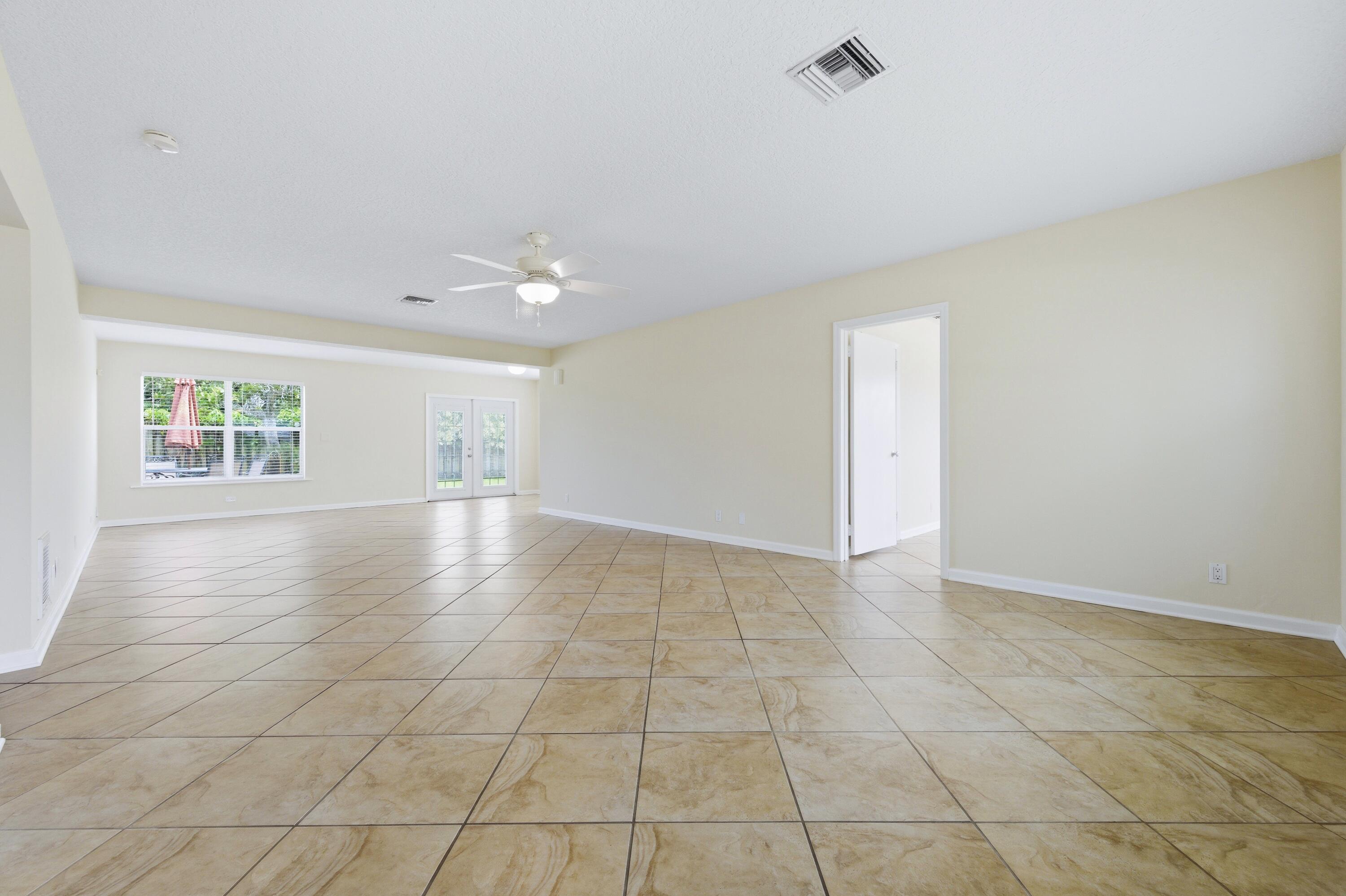 1452 Crest Drive