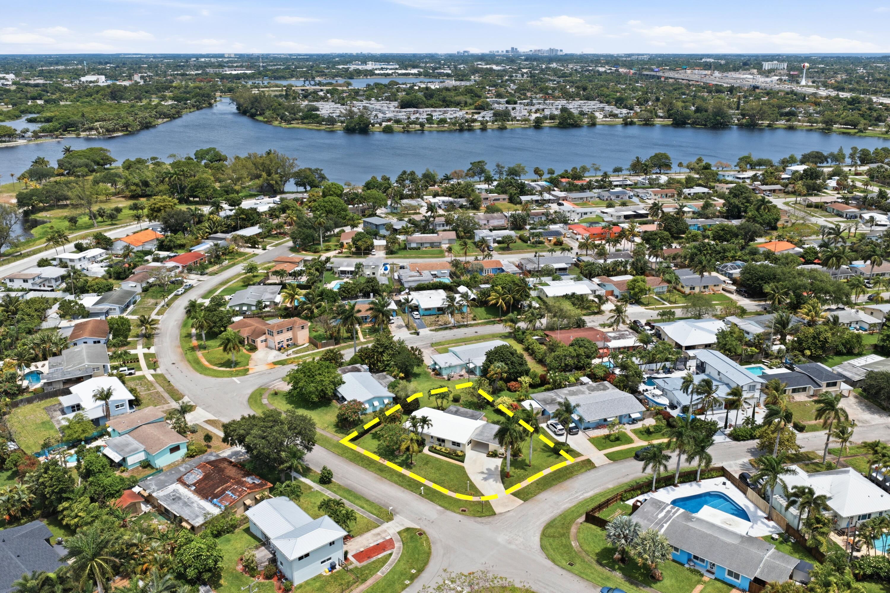 LAKE OSBORNE ESTATES 3 - Residential