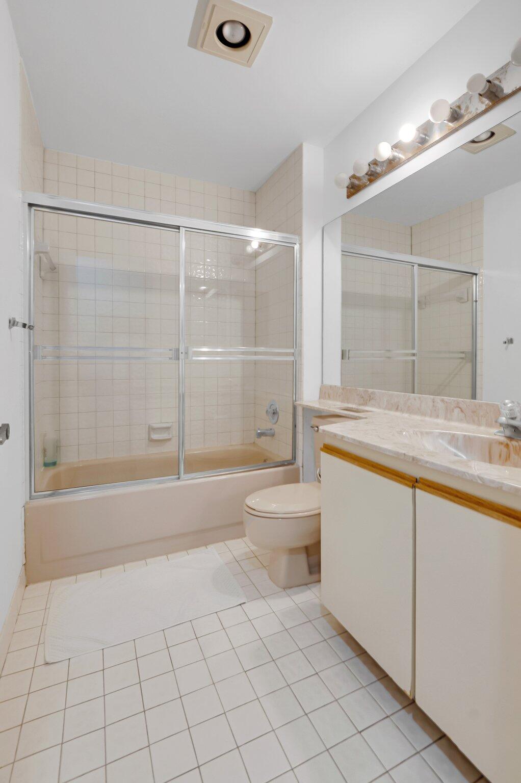 LA MIRADA AT BOCA POINTE CONDOS - Residential