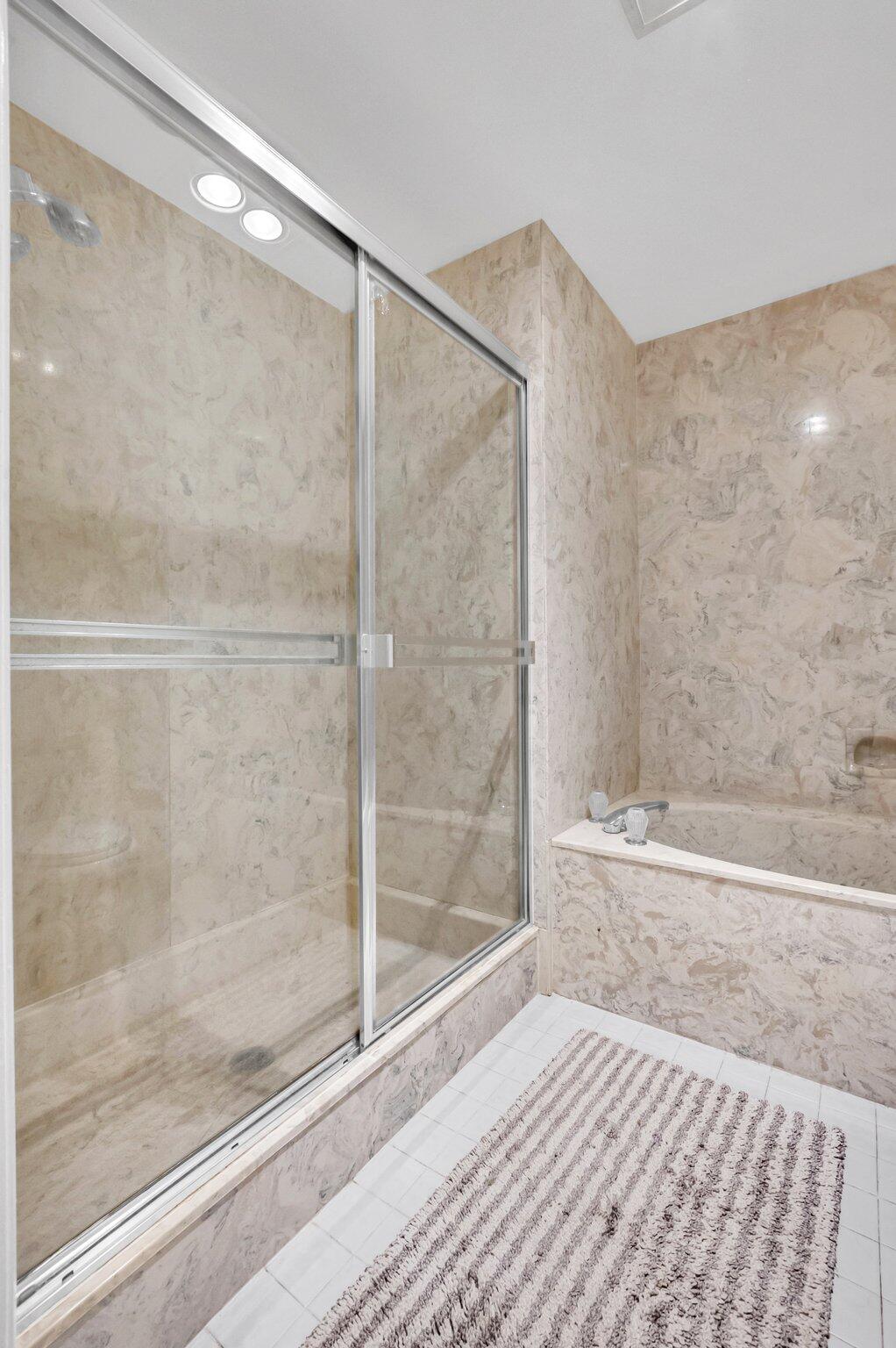 LA MIRADA AT BOCA POINTE CONDOS - Residential