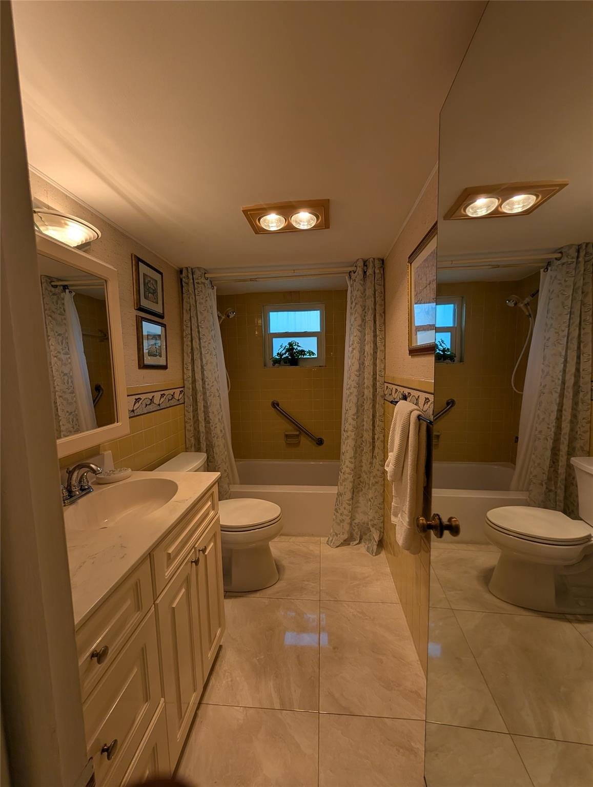 MEADOWBROOK LAKES CONDO - Residential