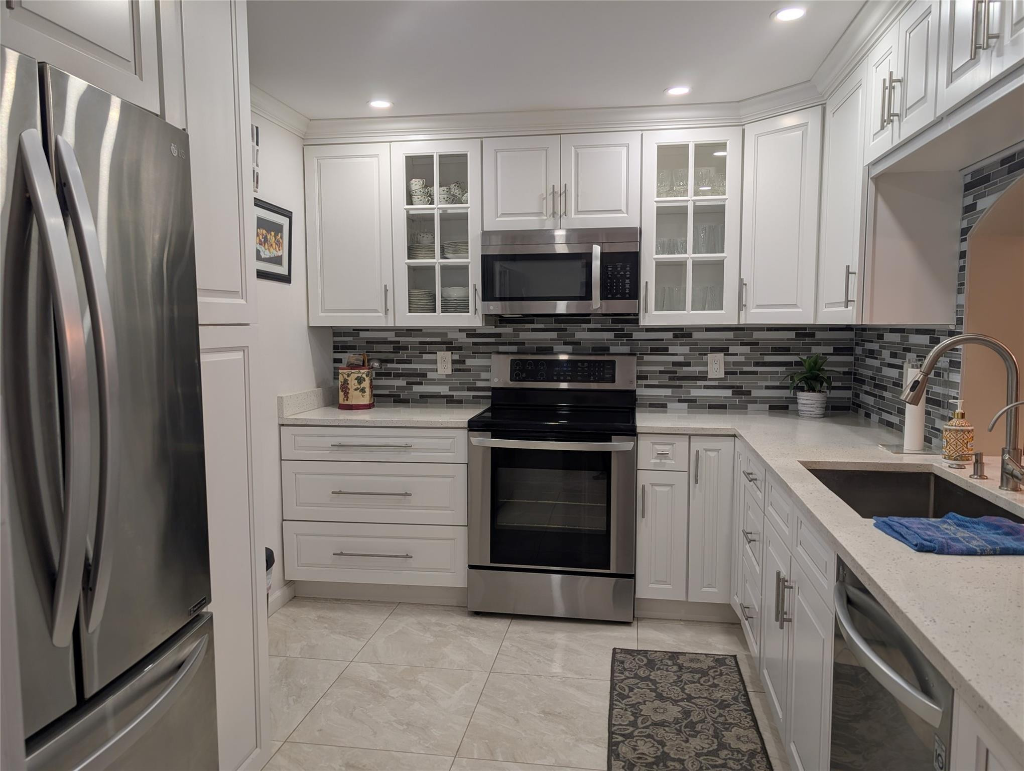 MEADOWBROOK LAKES CONDO - Residential