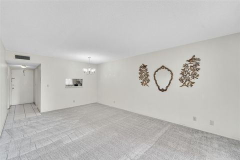 3048 E Sunrise Lakes Dr 112 Fort Lauderdale FL 33322
