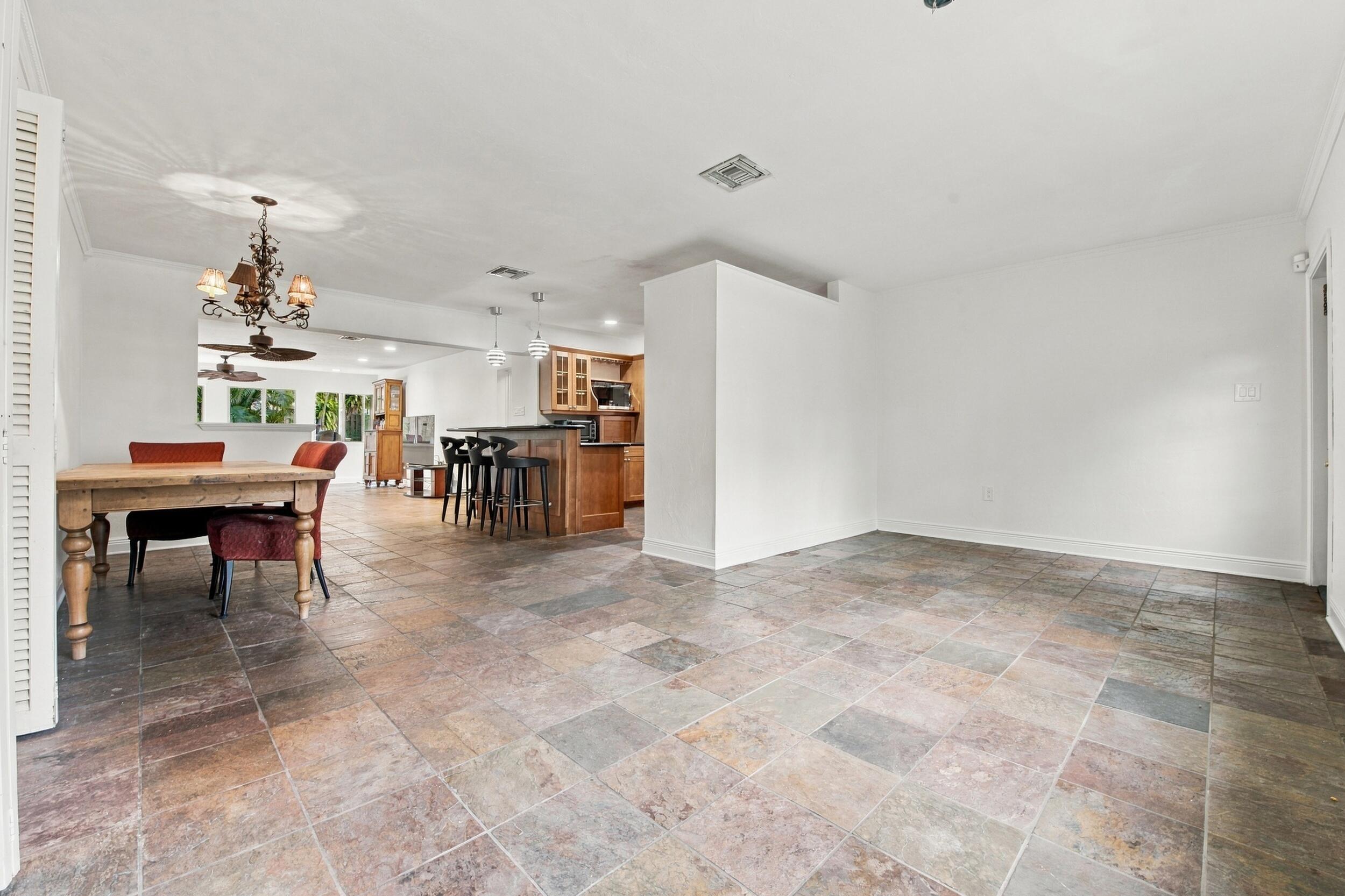 1818 NE 20th Street