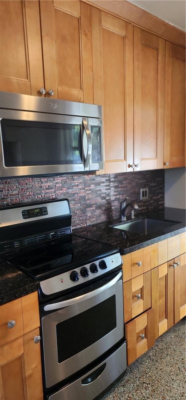 Photo of 1313 NE 16th Terrace #1, Fort Lauderdale, FL 33304 (MLS # B26081911)