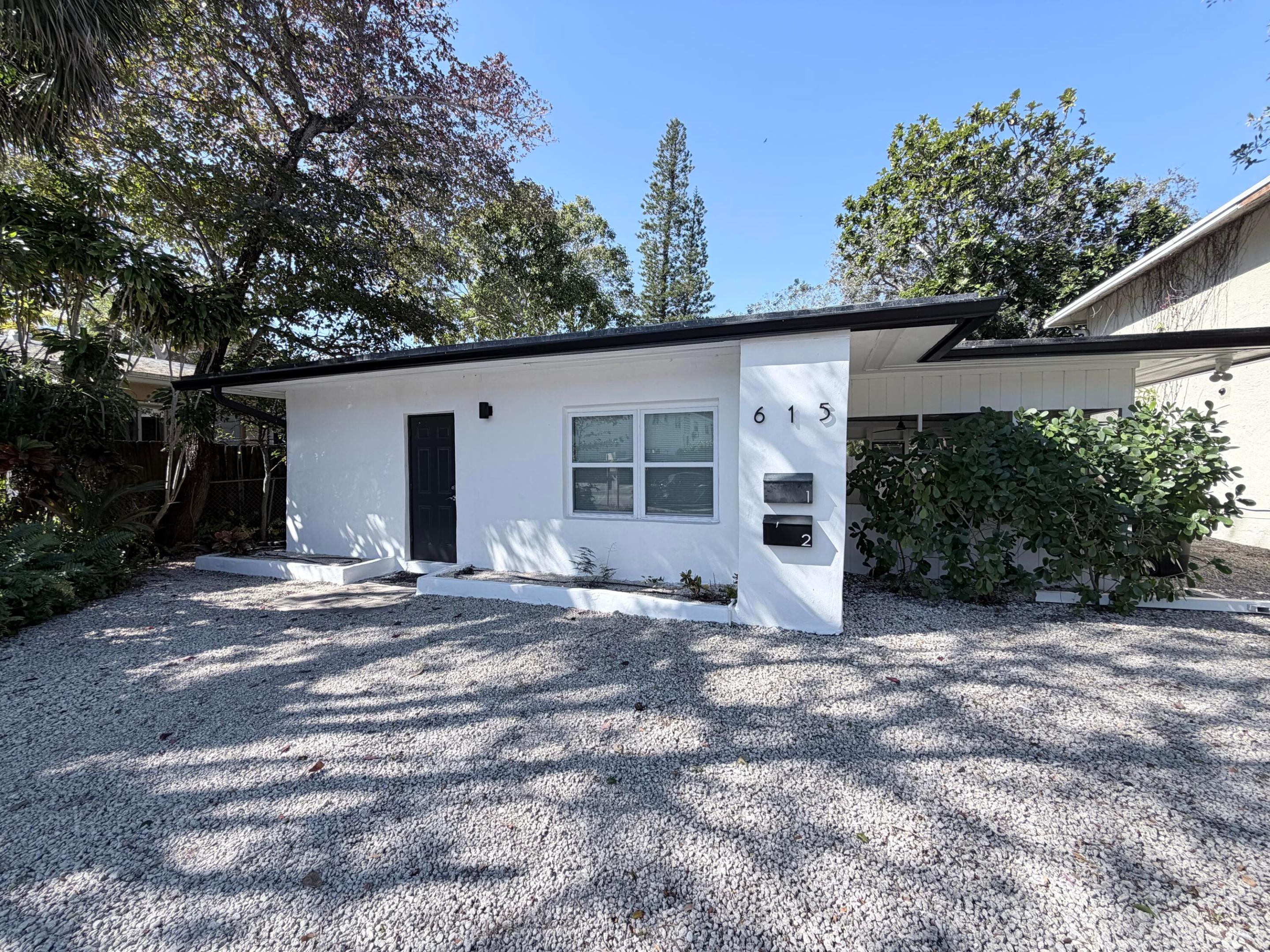 RIVERSIDE ADD AMEN PLAT - Residential